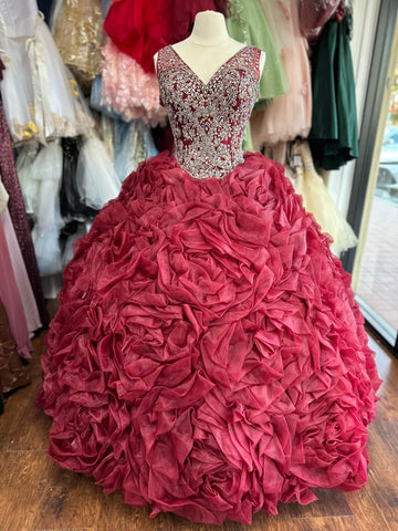 Bella quinceanera 2025 and bridal boutique