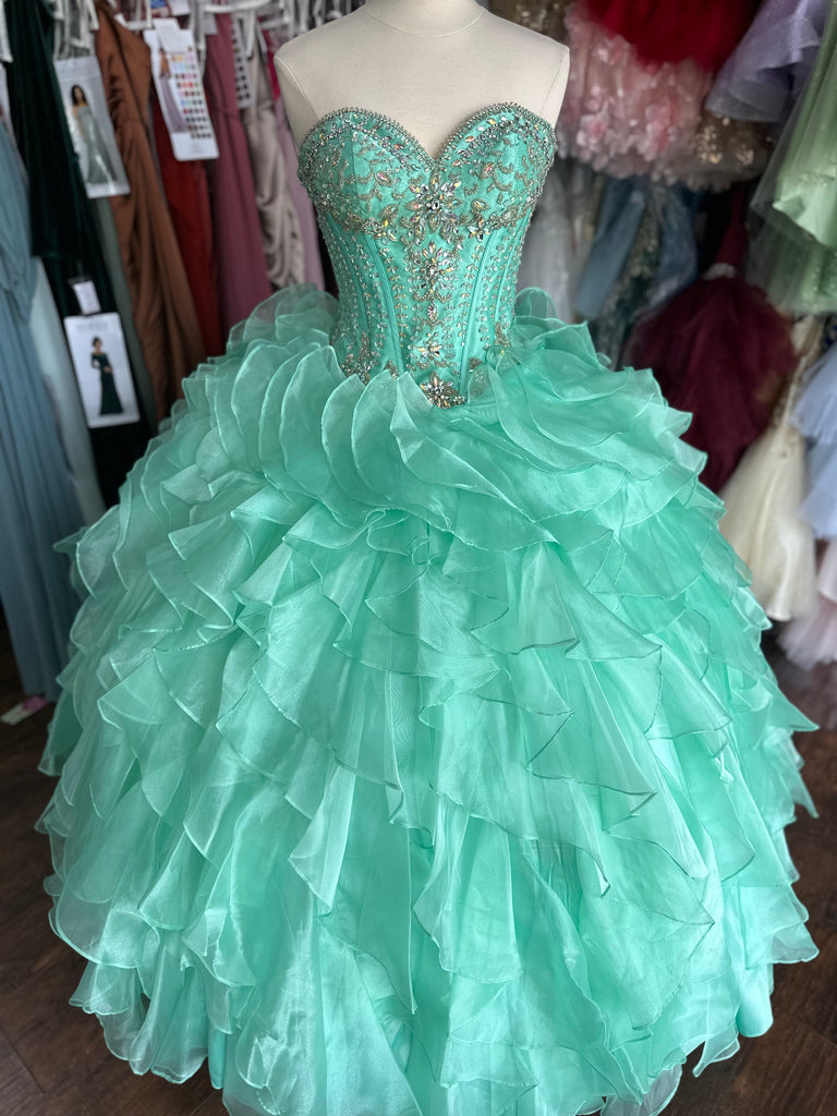 Strapless Quinceanera dress in Mint Color, size 6 Irma's Bridal Boutique Strapless Quinceanera dress in Mint Color, size 6 Irma's Bridal Boutique