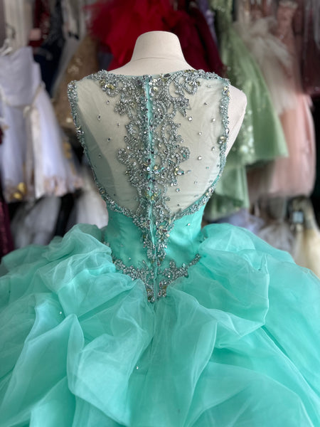 Morilee 89023 in mint color size 6